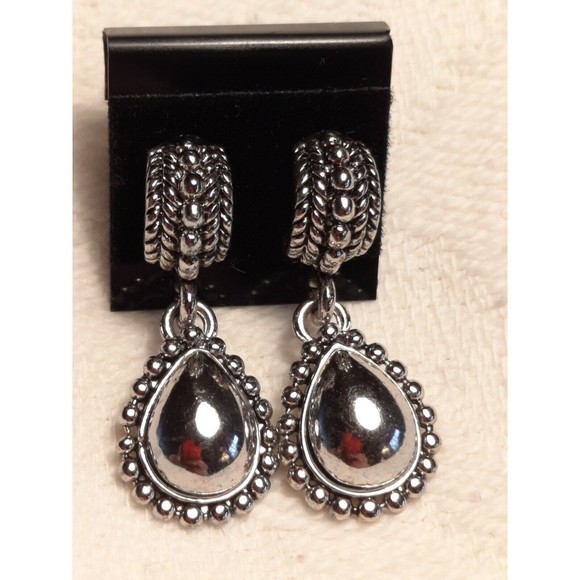 Silver Tone Tear Drop Dangle Earrings Post Pierced 1-1/2" Long - Picture 1 of 6